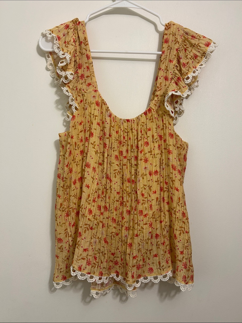Carly Jean Los Angeles Yellow Floral Crochet-Trim Tank